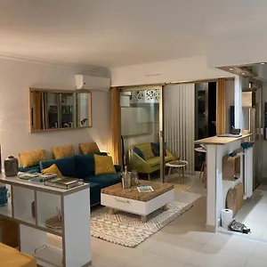 De Standing Le Velvet Bay Climatise En Bord De Apartment